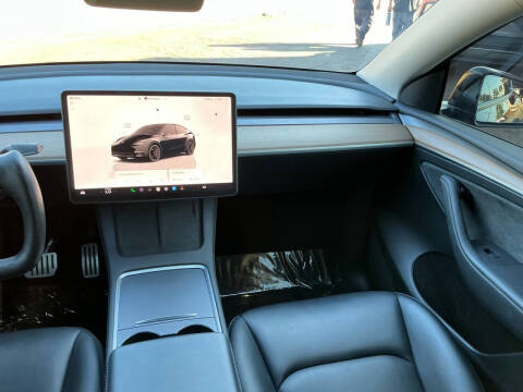 2023 Tesla Model Y Performance