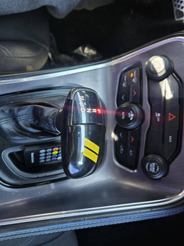 2015 Dodge Challenger SXT