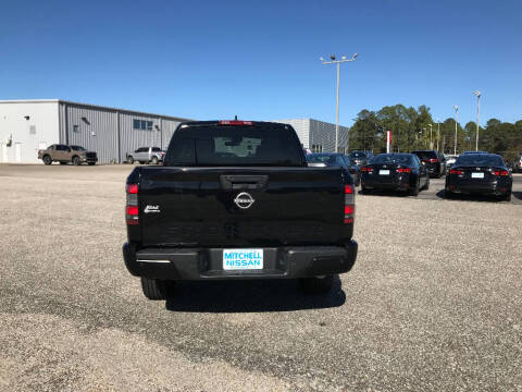 2022 Nissan Frontier S