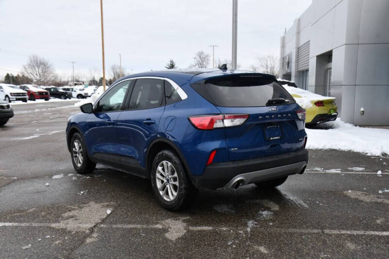 2022 Ford Escape SE