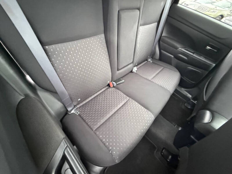 2012 Mitsubishi Outlander Sport SE