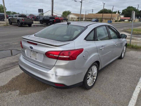 2017 Ford Focus Titanium