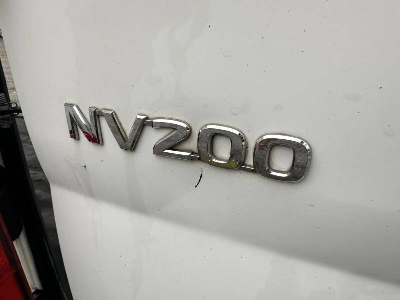 2015 Nissan NV200 SV photo 22