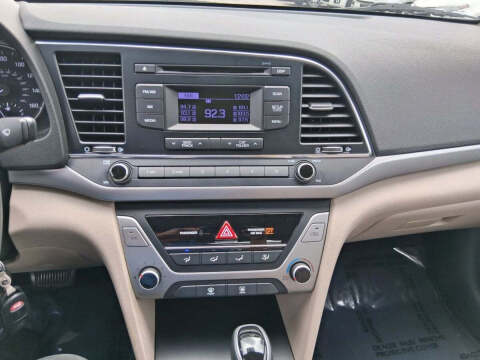 2017 Hyundai Elantra