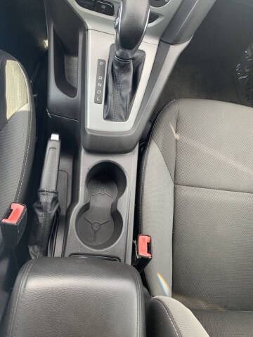 2012 Ford Focus SE