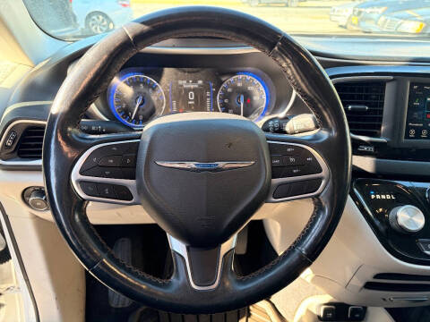 2020 Chrysler Pacifica Touring L