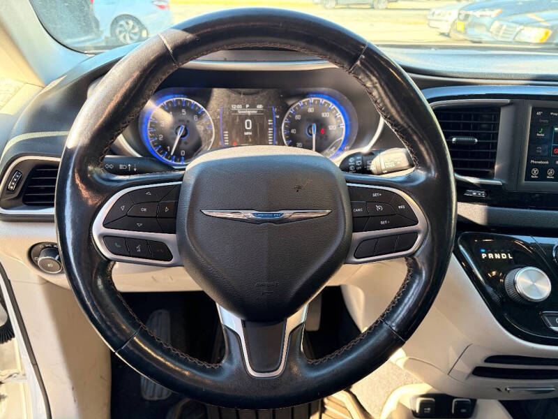 2020 Chrysler Pacifica Touring L