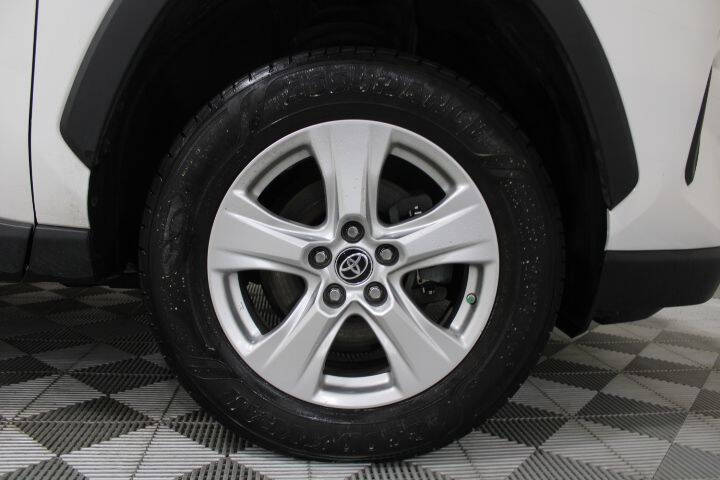 2021 Toyota RAV4 Hybrid LE