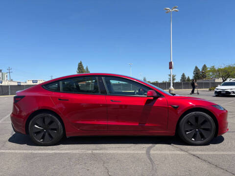 2025 Tesla Model 3 Long Range
