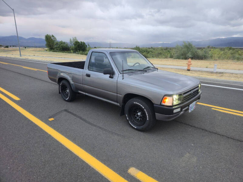 1993 Toyota Pickup Base