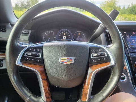 2015 Cadillac Escalade Luxury