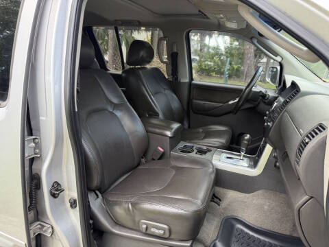 2008 Nissan Pathfinder SE