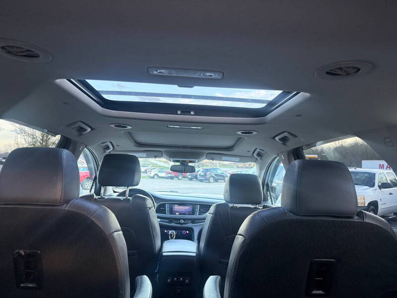 2020 Buick Enclave Essence