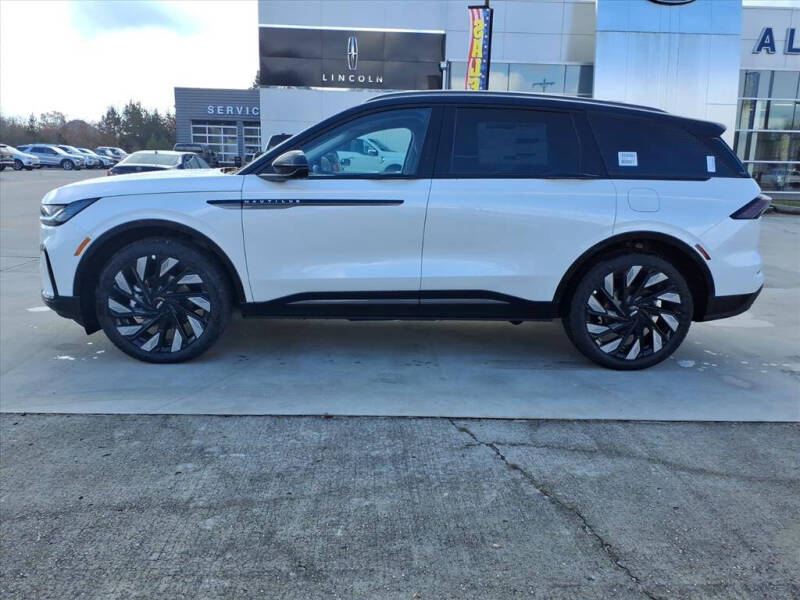 2026 Lincoln Nautilus Reserve