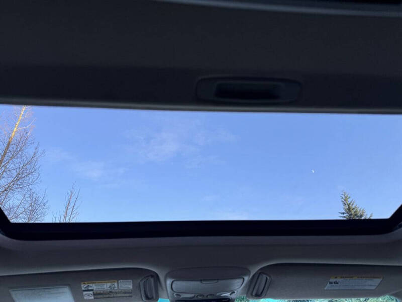 2005 Toyota Sequoia SR5