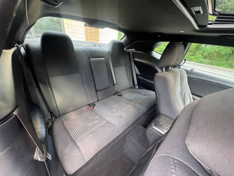 2019 Dodge Challenger SXT