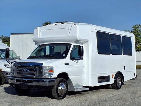 2018 Ford E-Series E-450 SD