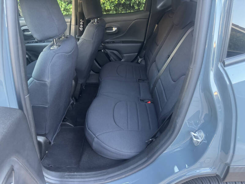 2017 Jeep Renegade Altitude