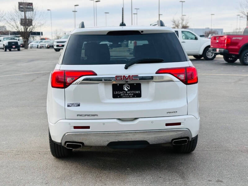 2017 GMC Acadia Denali