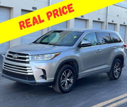 2017 Toyota Highlander for sale at IRON CARS in Hollywood FL