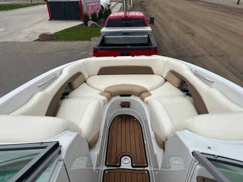 2013 Crownline E260 XS
