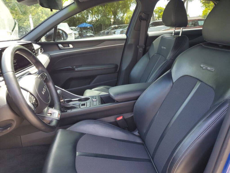 2022 Kia K5