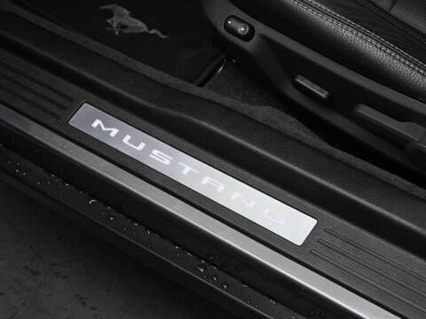 2011 Ford Mustang V6