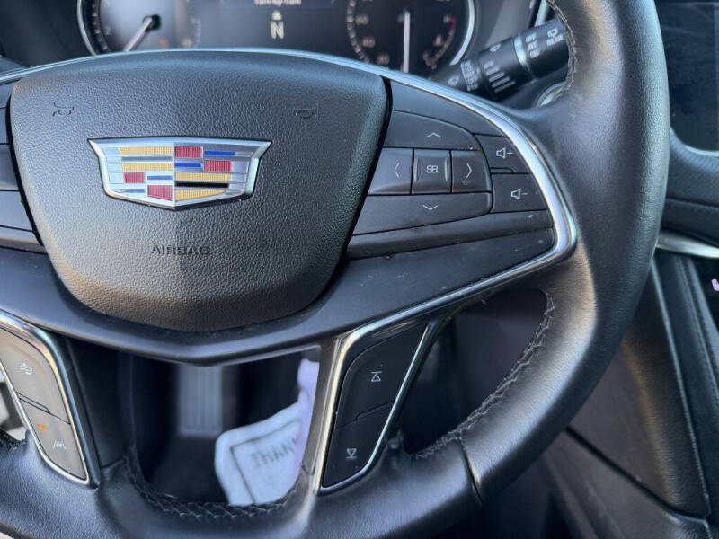 2021 Cadillac XT5 Luxury