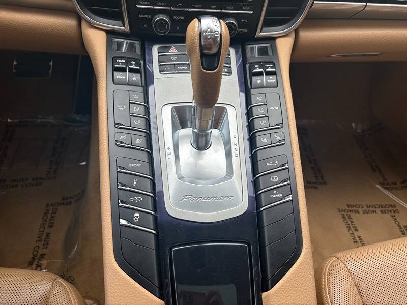 2012 Porsche Panamera S Hybrid