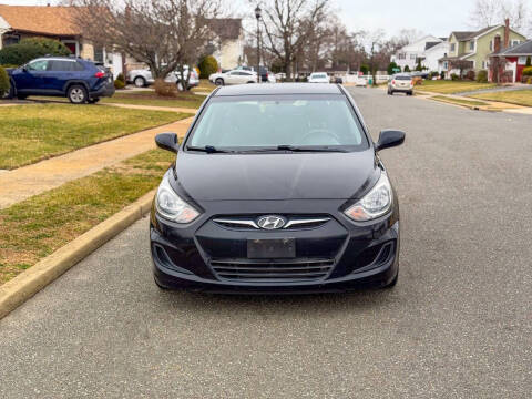 2012 Hyundai Accent GS