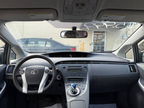 2011 Toyota Prius Two