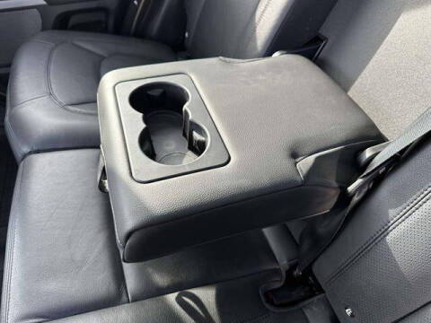 2024 Land Rover Defender 110 P400 S