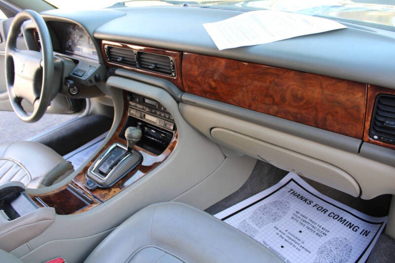 1996 Jaguar XJ-Series XJ6