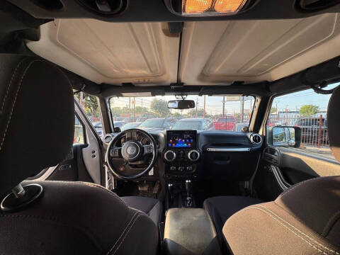 2013 Jeep Wrangler Unlimited Sahara