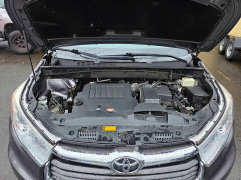 2016 Toyota Highlander LE Plus