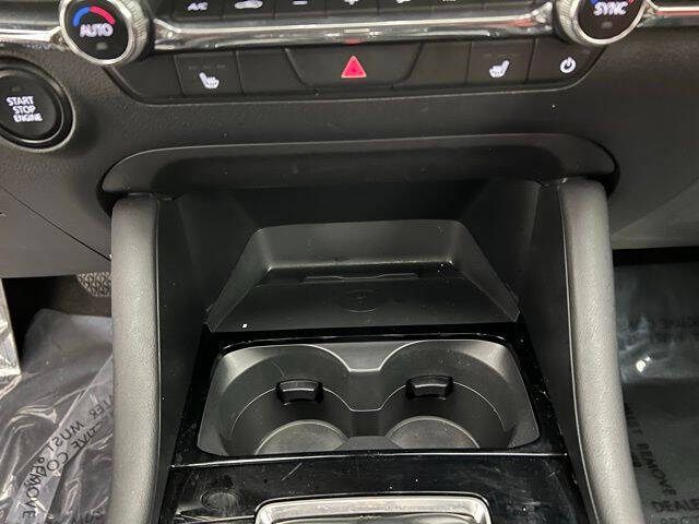 2025 Mazda Mazda3 Sedan 2.5 S Carbon Edition