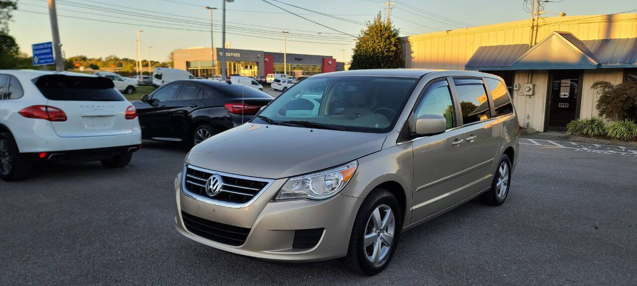 2009 Volkswagen Routan for sale at German Automotive Service & Sales in Knoxville, TN