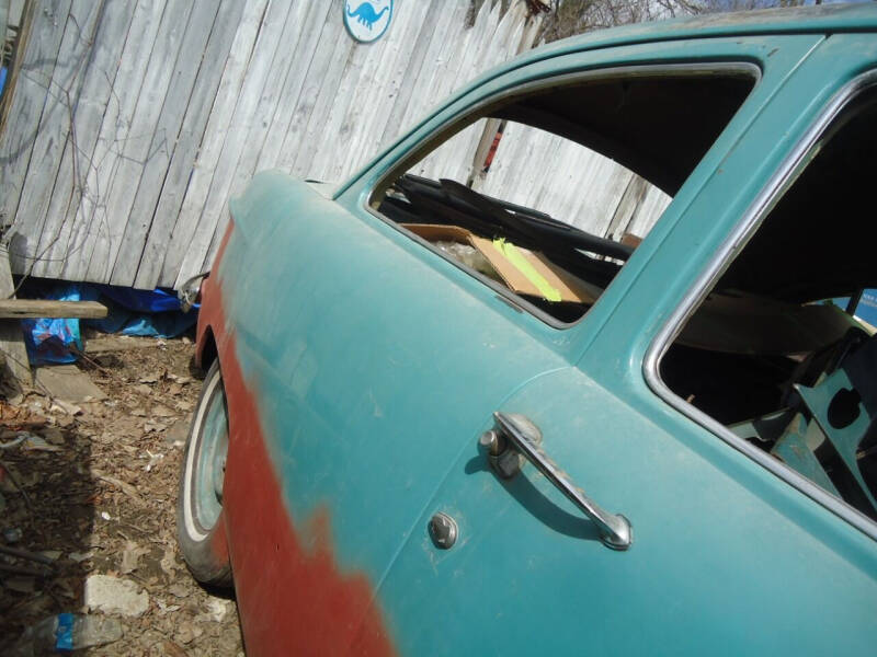 1951 Ford Super Deluxe