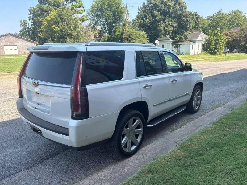 2019 Cadillac Escalade Luxury