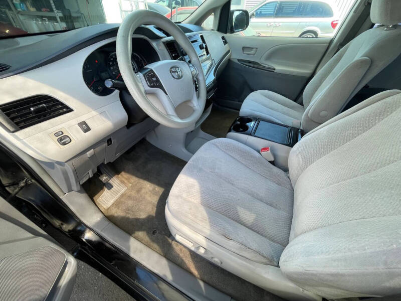 2013 Toyota Sienna