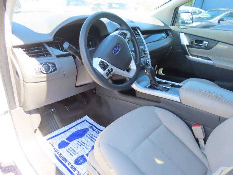 2014 Ford Edge SE