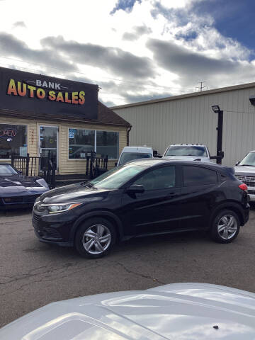 2019 Honda HR-V for sale at BANK AUTO SALES in Wayne MI