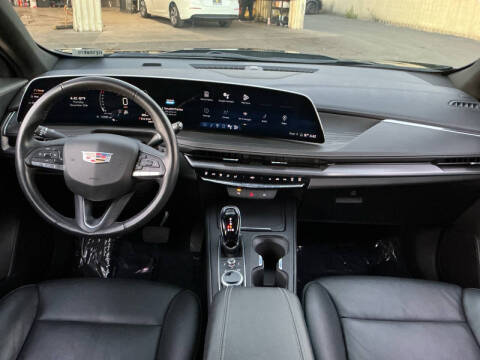 2024 Cadillac XT4 Premium Luxury