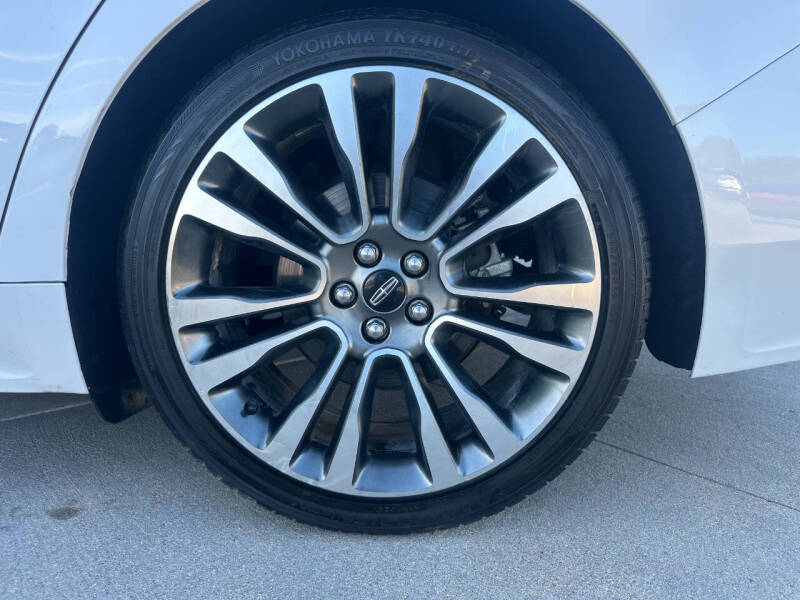 2017 Lincoln Continental Reserve