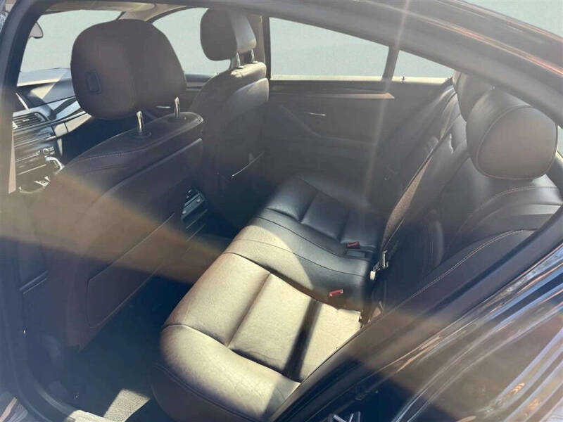 2015 BMW 5 Series 528i xDrive