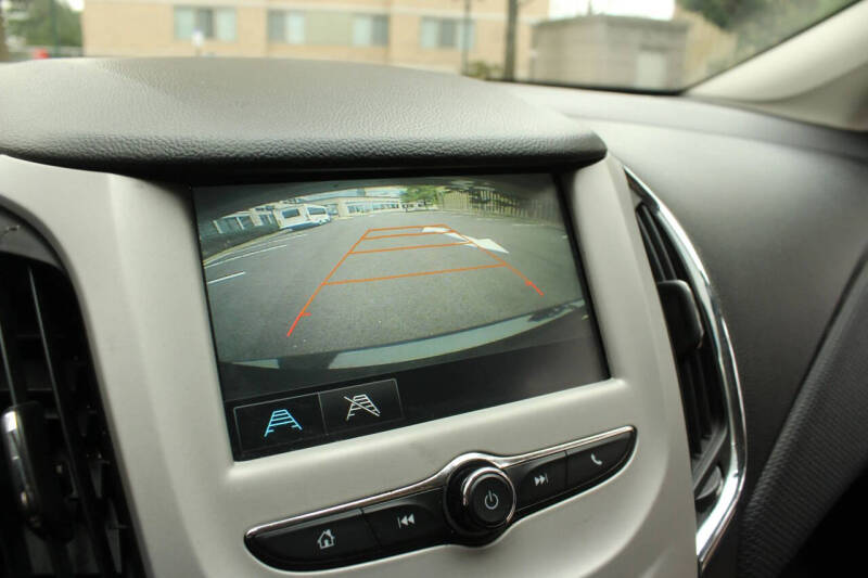 2018 Chevrolet Cruze LS Auto