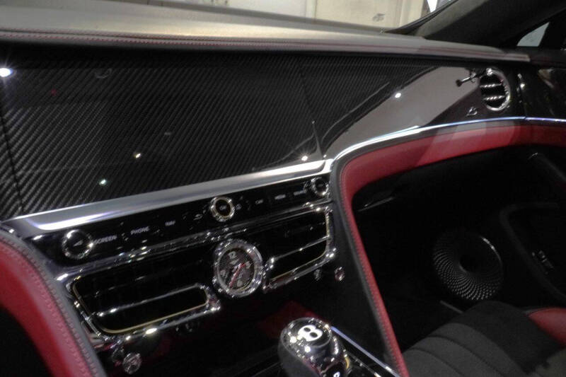 2023 Bentley Flying Spur V8