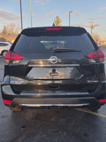 2017 Nissan Rogue SV