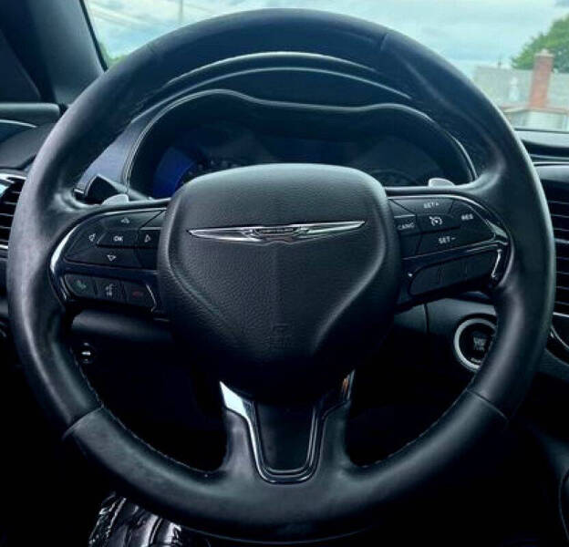 2016 Chrysler 200