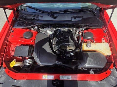 2015 Dodge Challenger SXT Plus